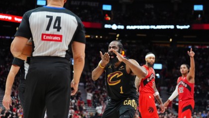 博鱼app-塔图姆轰30+11+7仍无缘日最佳，抱歉，文班打破NBA尘封22年的纪录